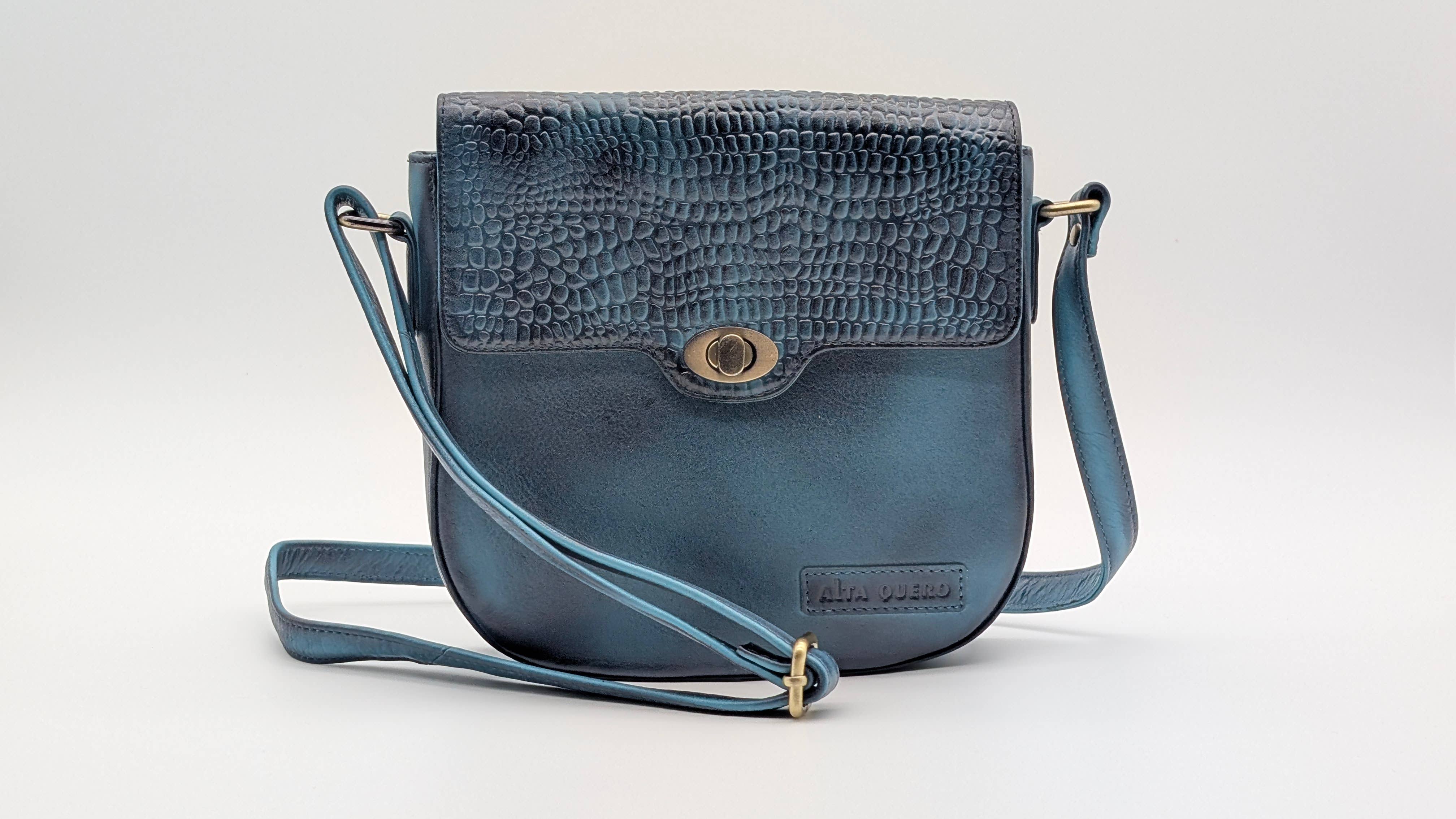 Alta Quero - Wholesale Crossbody Bag - Women's - Textured Leather Essentials Set– Wallets Crossbody BlueBlack9