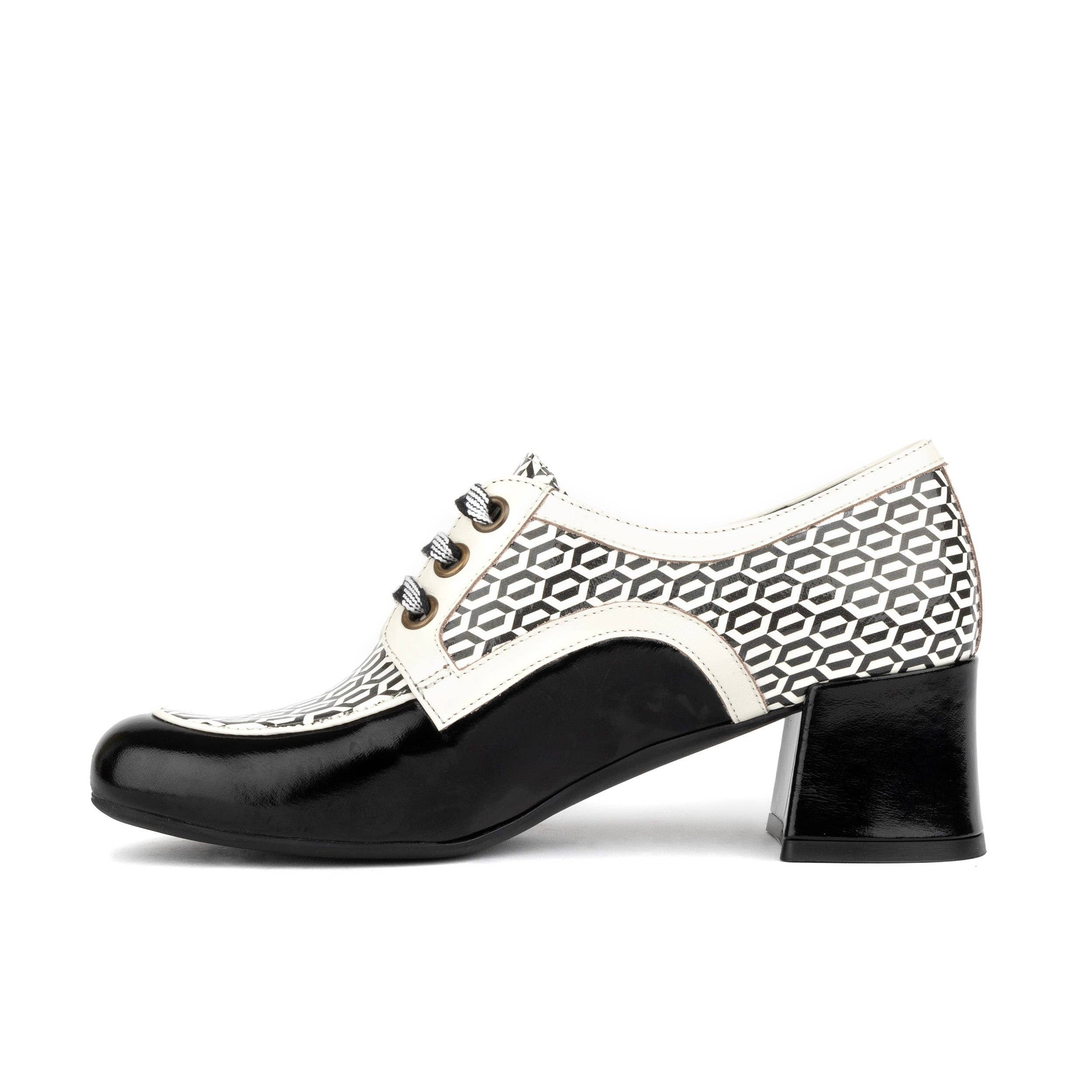 Embassy London – wholesale Low heels – Women′s – Sovereign - Black & white Optical - Women's leather lace up shoe with block heel2
