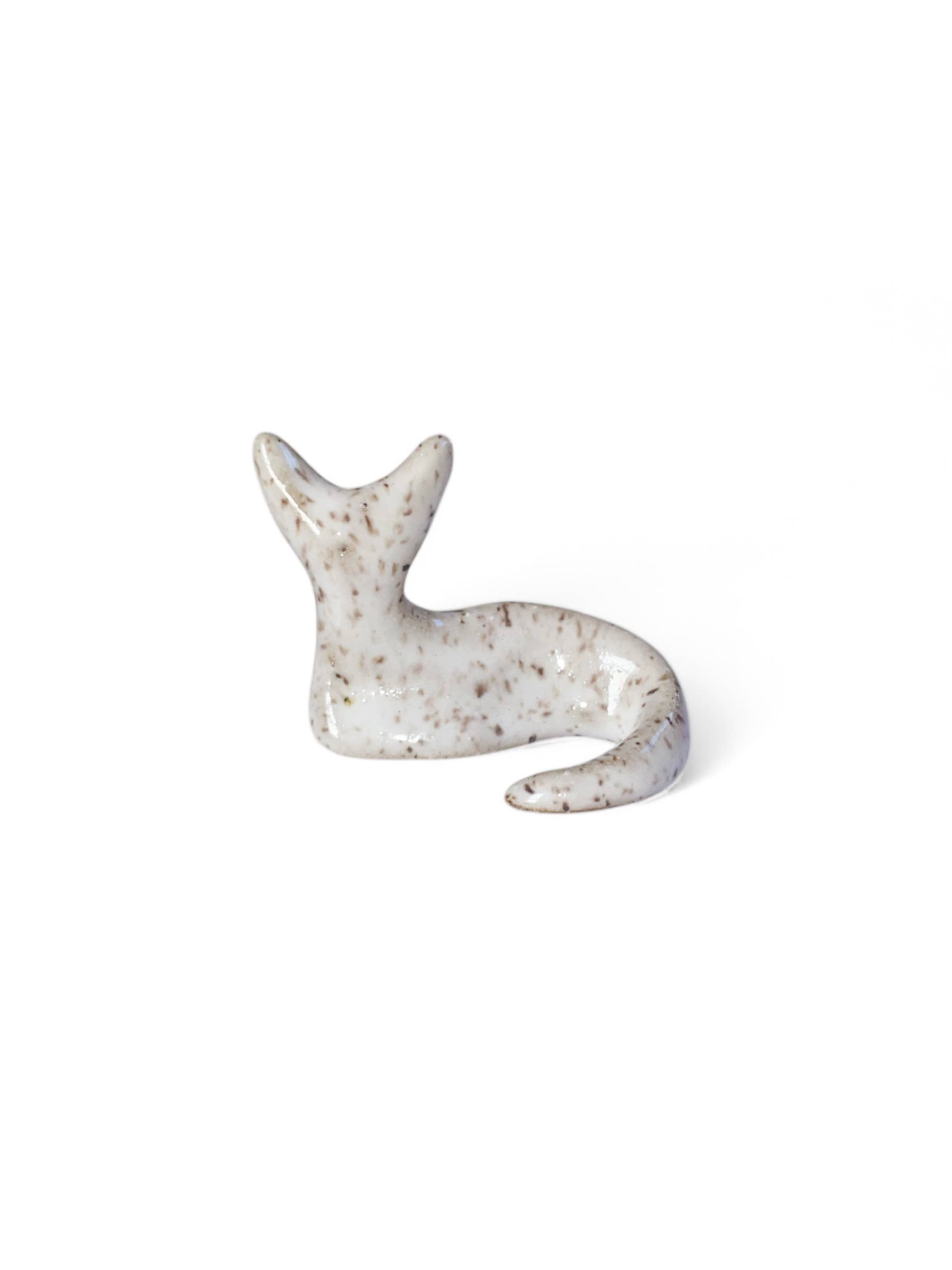 Magic World Girl - Wholesale Decorative Figurine - Magic World Girl - Speckled Ceramic Cat
