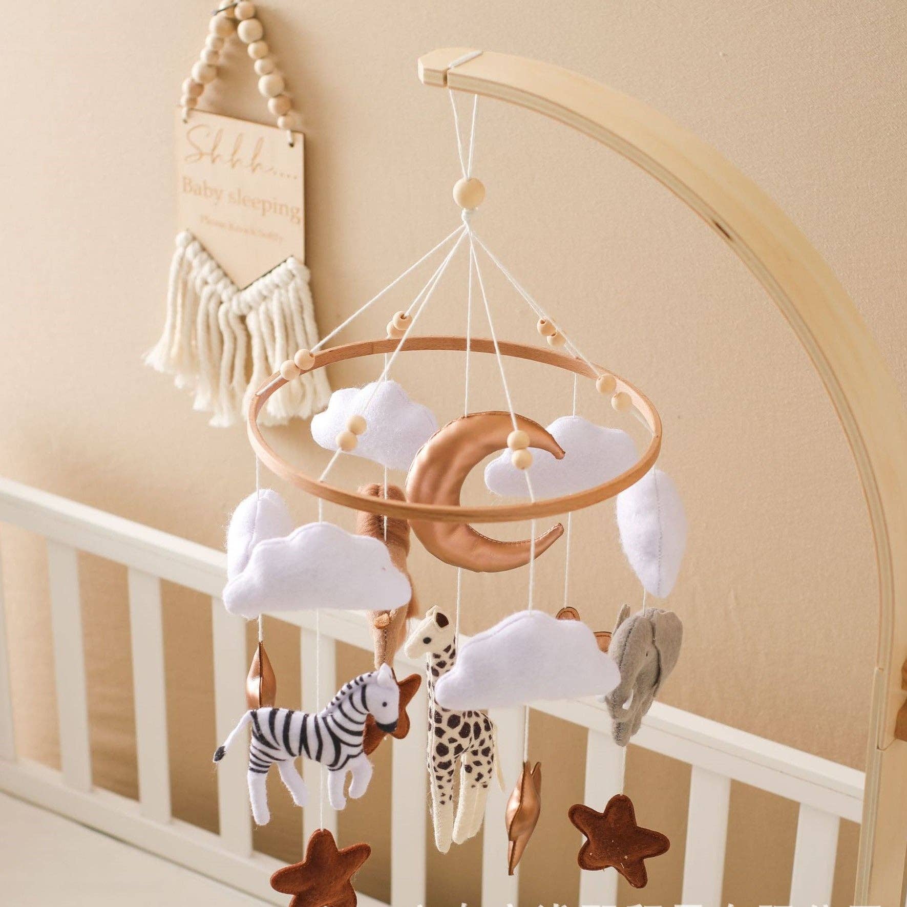 Joymaxx - Wholesale Baby Mobile - Handmade Baby Mobile Safari Animal | Felt & Wood3