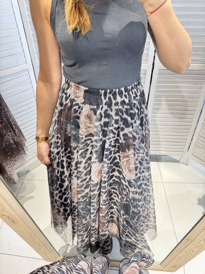 Grey Long printed tulle skirt for wholesale on Faire1