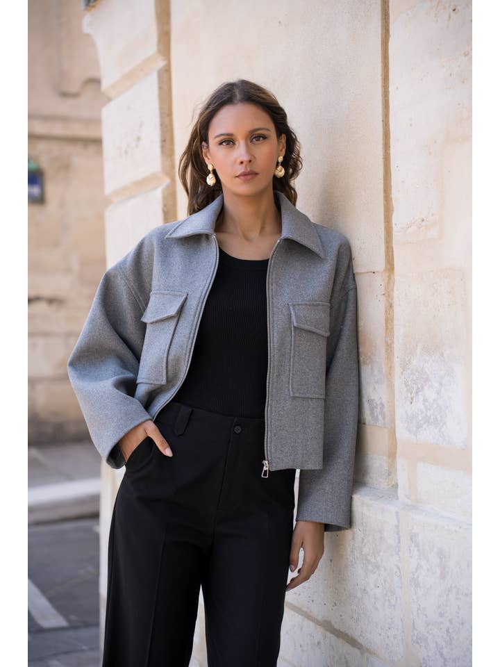 Attentif Paris - Wholesale Jacket - Women's - Structured short jacket in blended wool with patch pockets10