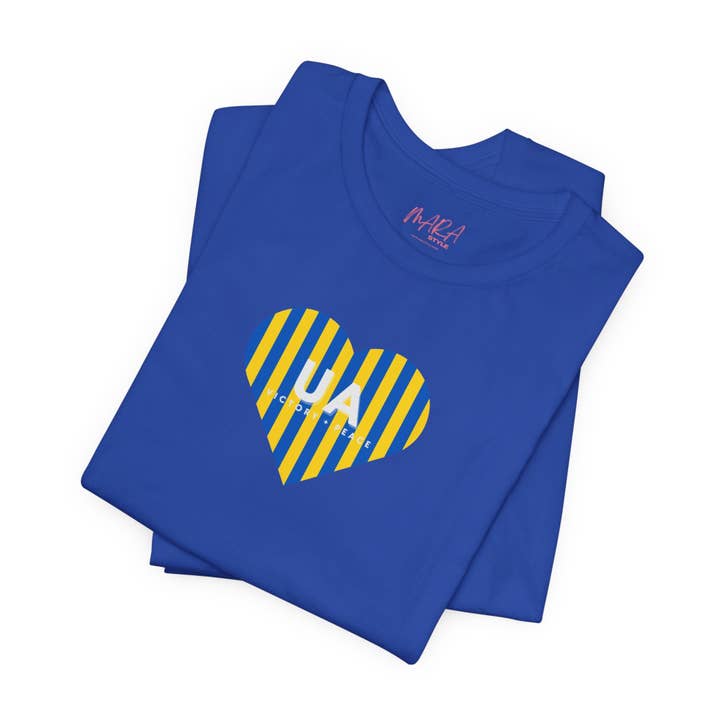 T-shirt de soutien Ukraine Heart - Slava Ukraini pour la vente par MARA Style