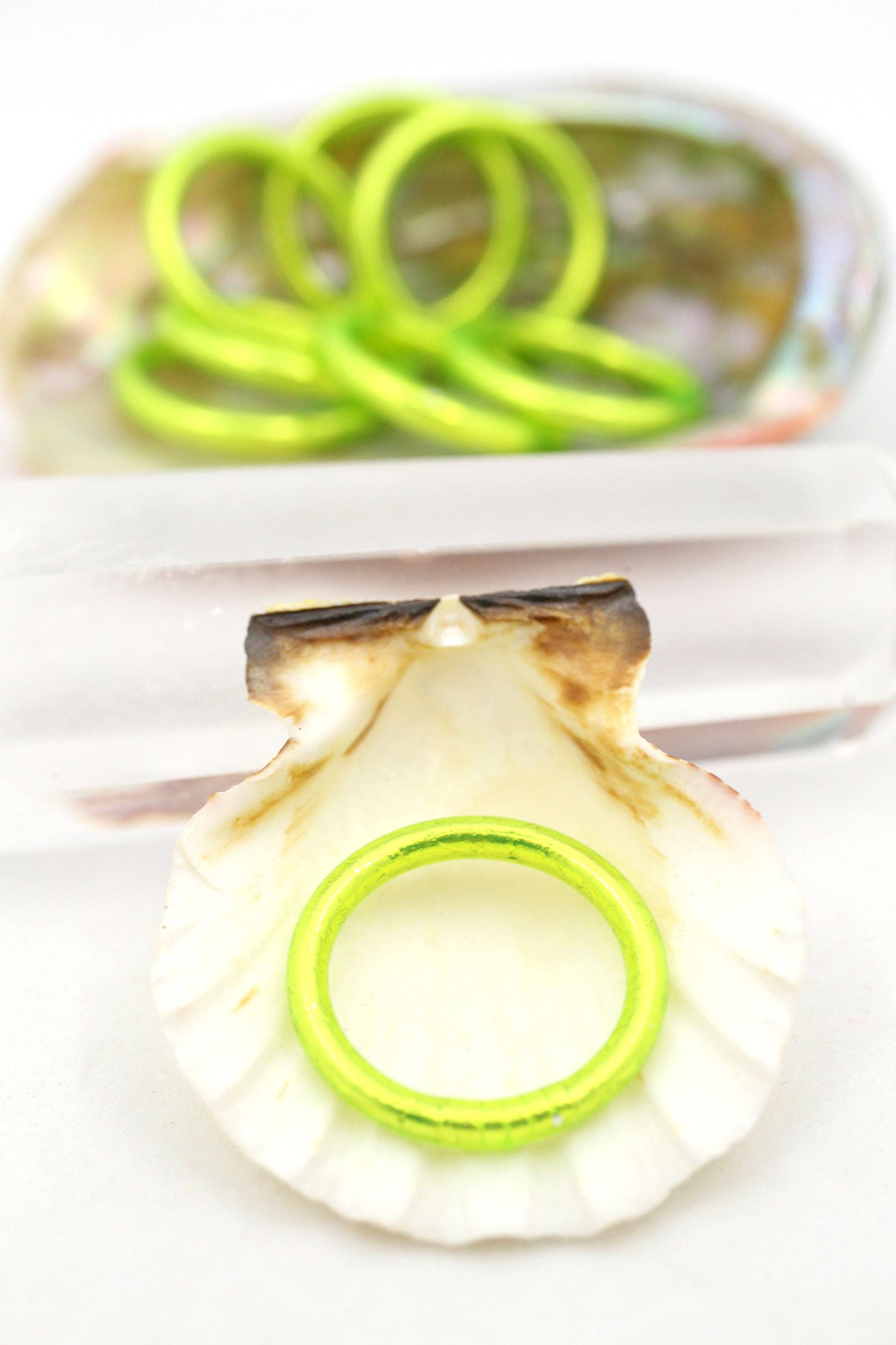 Woman Shops World - Vente Anneau/bague à empiler - Bagues de temple bouddhiste thaïlandaises simples, colorées, Kumlai7