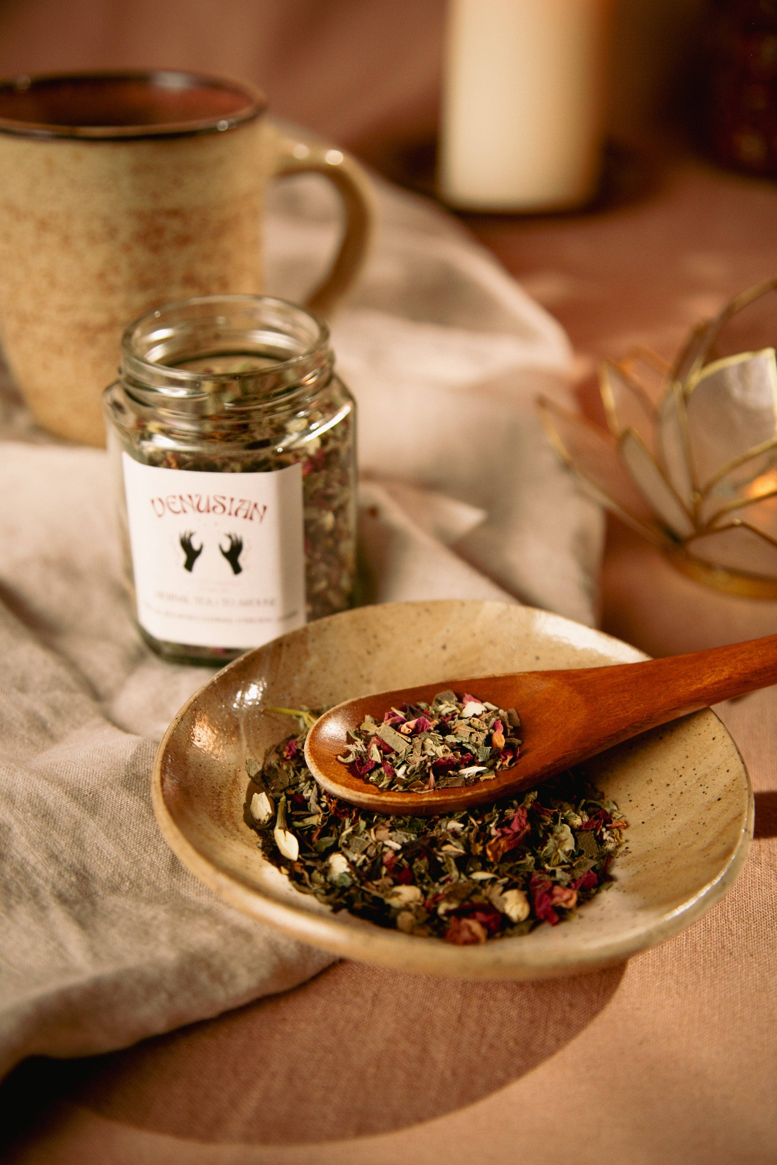 Sacred Sisters Apothecary - Vendita all'ingrosso Tè sfusi - Venusian (tè afrodisiaco a base di erbe)2