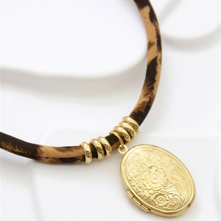 Oval Locket Pendant Necklace with Leopard Ribbon for wholesale on Faire0
