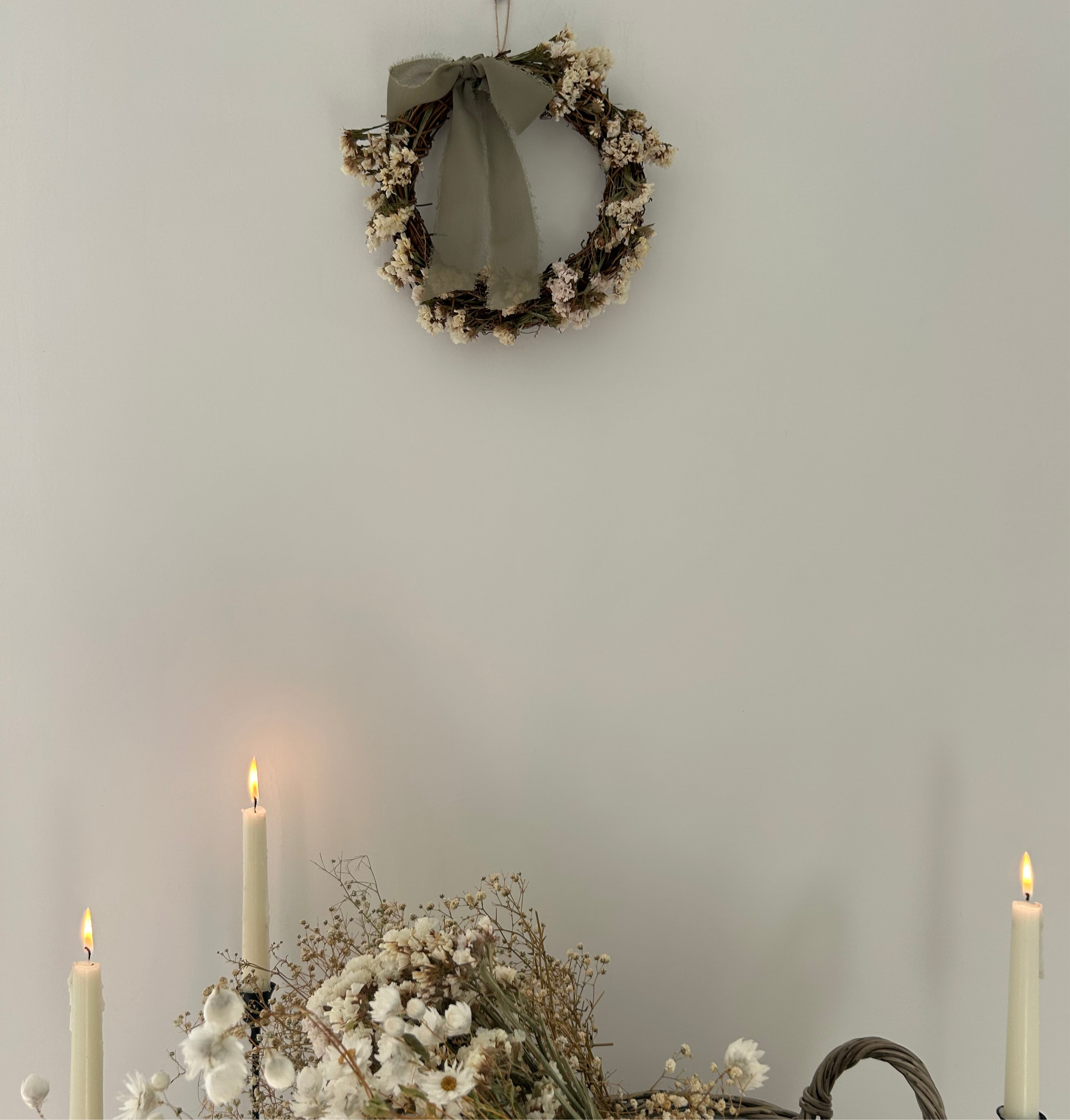 Cotswolds Willow Wreaths - Wholesale Wreath - ‘Sage’ Wreath with white statice and sage bow1