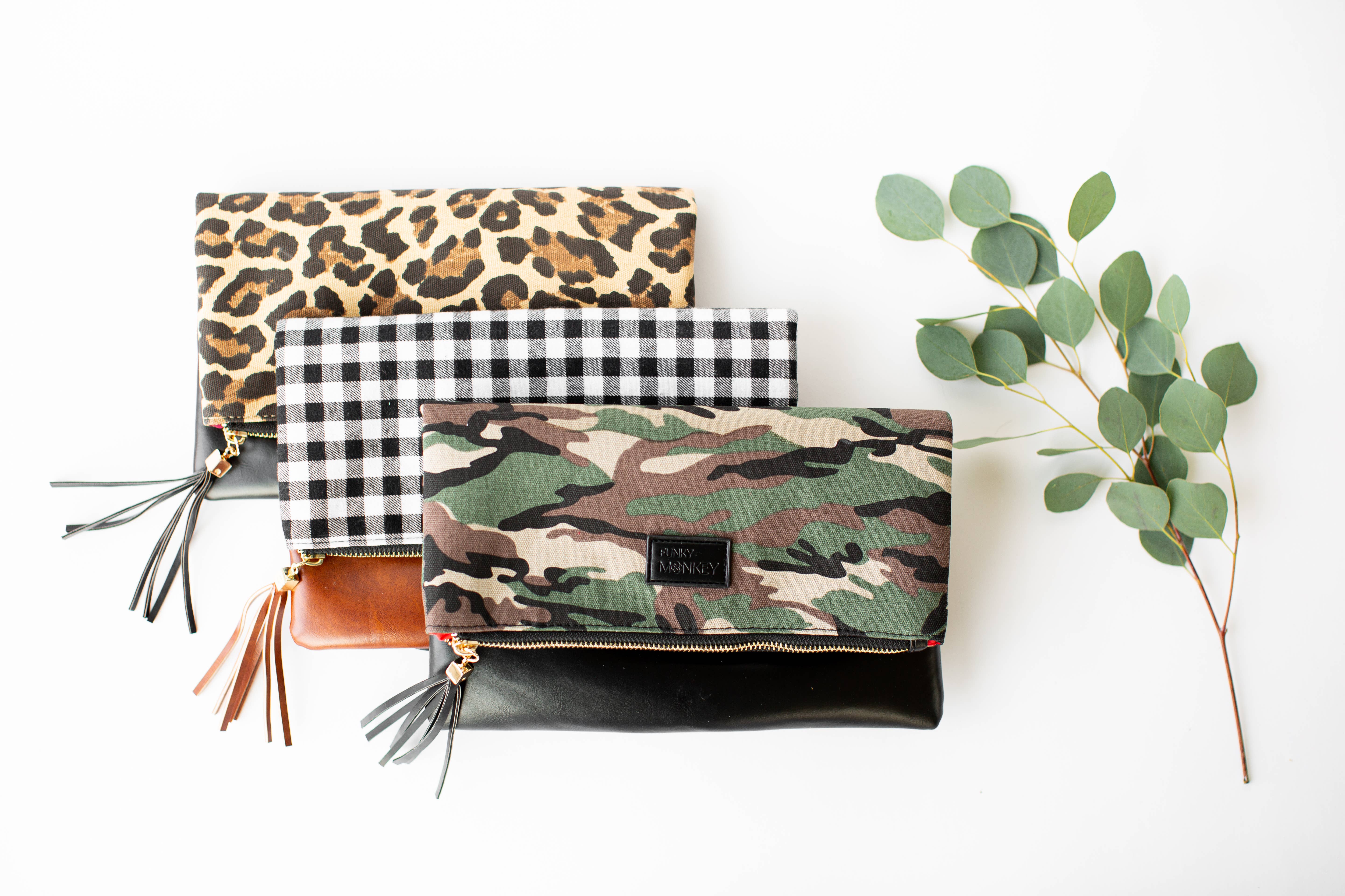 Foldover Leopard Clutch – funkymonkeywholesale