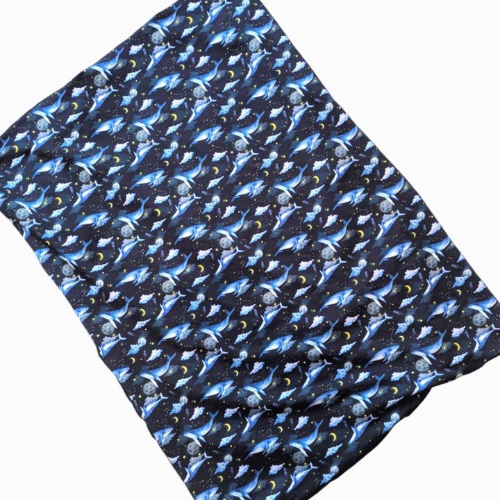 Dreamy whales lightweight baby child blanket for wholesale by Islys wonders