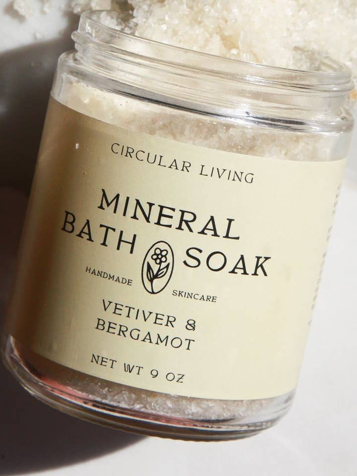 Mineral Bath Soak, Vetiver & Bergamot for wholesale by Circular Living
