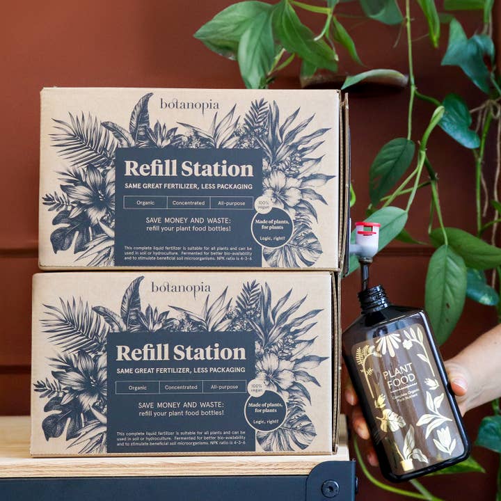 Botanopia - gifts , decor and cards for plant lovers - Vendita all'ingrosso Fertilizzanti - Stazione di Ricarica da 5L per il Miglior Fertilizzante Organico per Piante