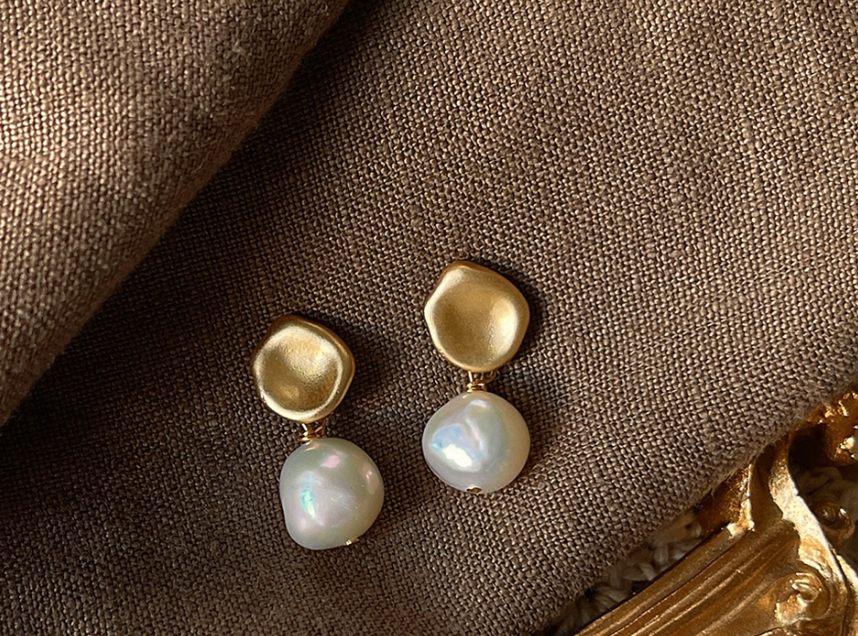 Katinki - Wholesale Dangle Earrings - Gold Pearl Drop Earrings with Modern Design1