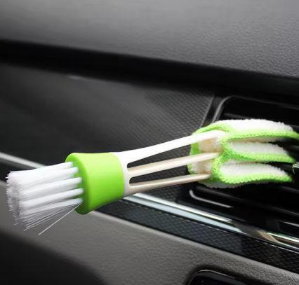 GulleeGadgets - Wholesale Car Freshener - Unisex - 2-in-1 Car AC Vent Dust Brush & Interior Cleaning Tool2