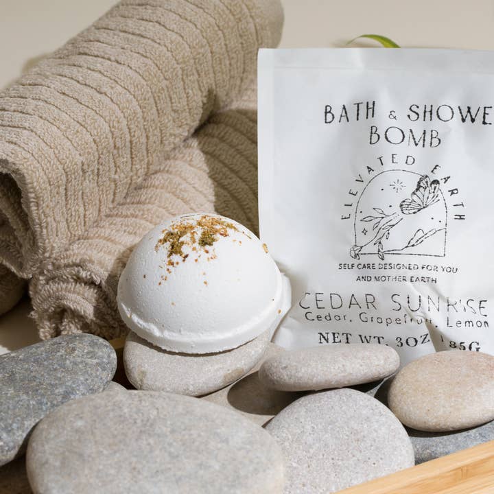 Bad- och duschbomb | Cedar Sunrise | Noll avfall för wholesale av Elevated Earth