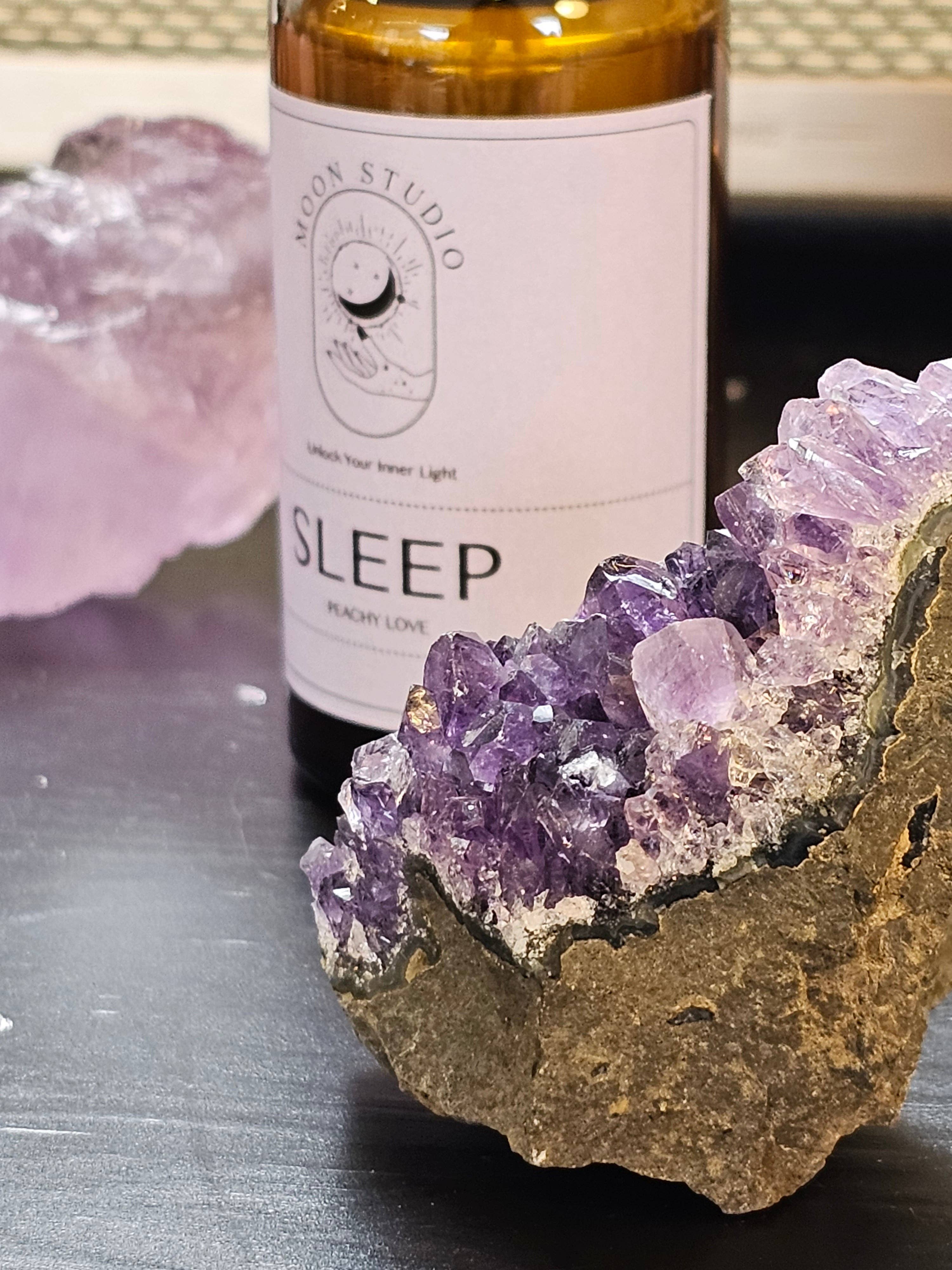 Moon Rituals – Engroshandel Duftspray – Søvn Spray med Ametyst - Duft af Peachy Love - Håndhældt i Sydney, Australien1