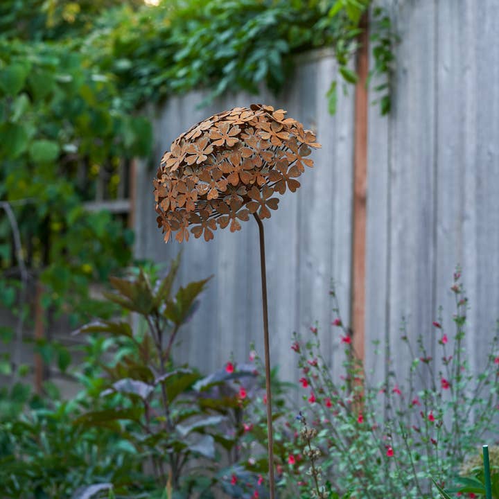 Elegant Garden Design - Wholesale Garden/Lawn Stake - Fortunia
