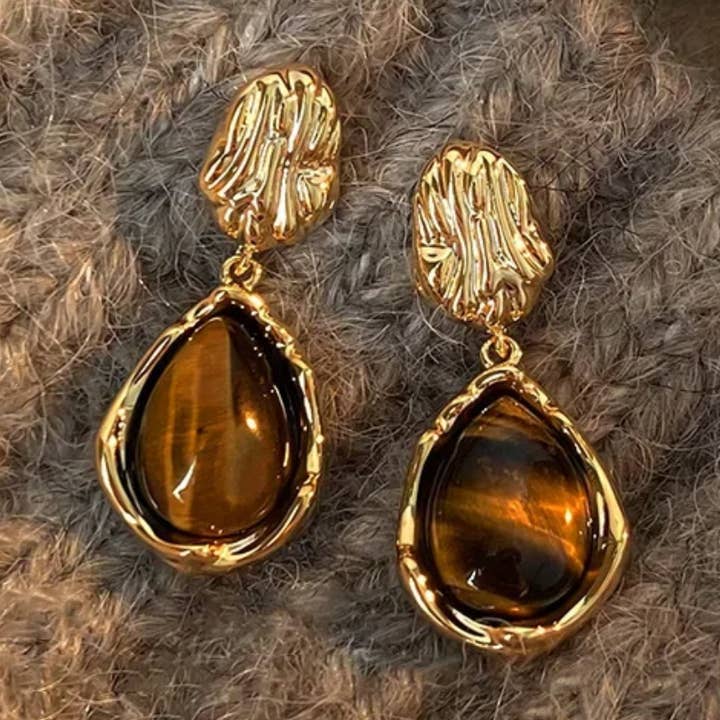 Braune Acetat-Ohrringe mit langen Verschlüssen für den Großhandel von Maison Amour