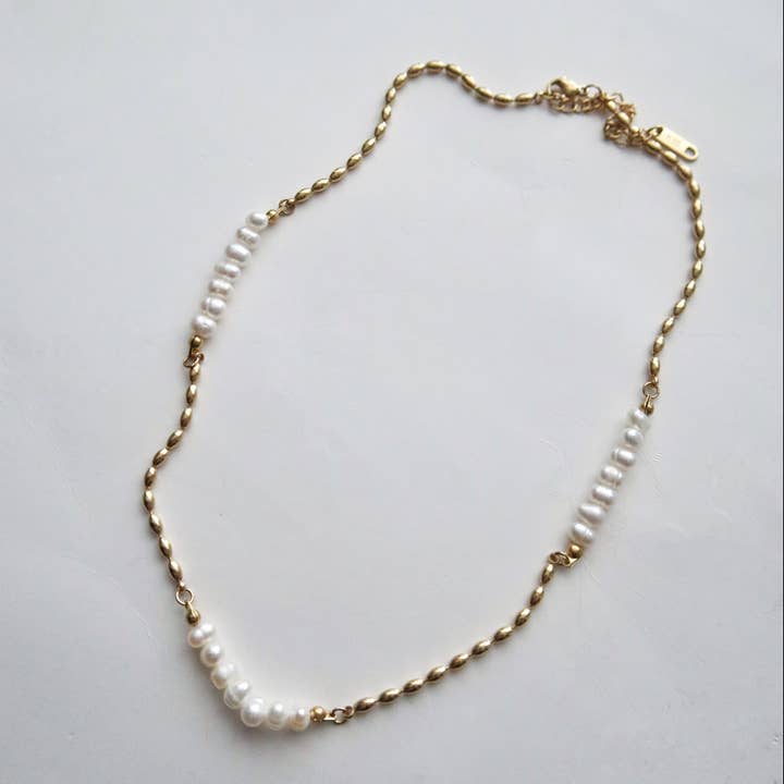 JESSA Jewelry - Wholesale Beaded/Pearl Necklace - Adeline Pearl Choker Necklace