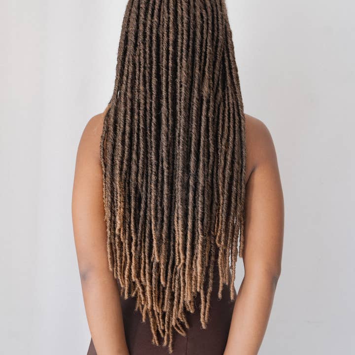 Boho Locs – wholesale Hair extensions – Bey-Blonde Supreme Locs in 22"