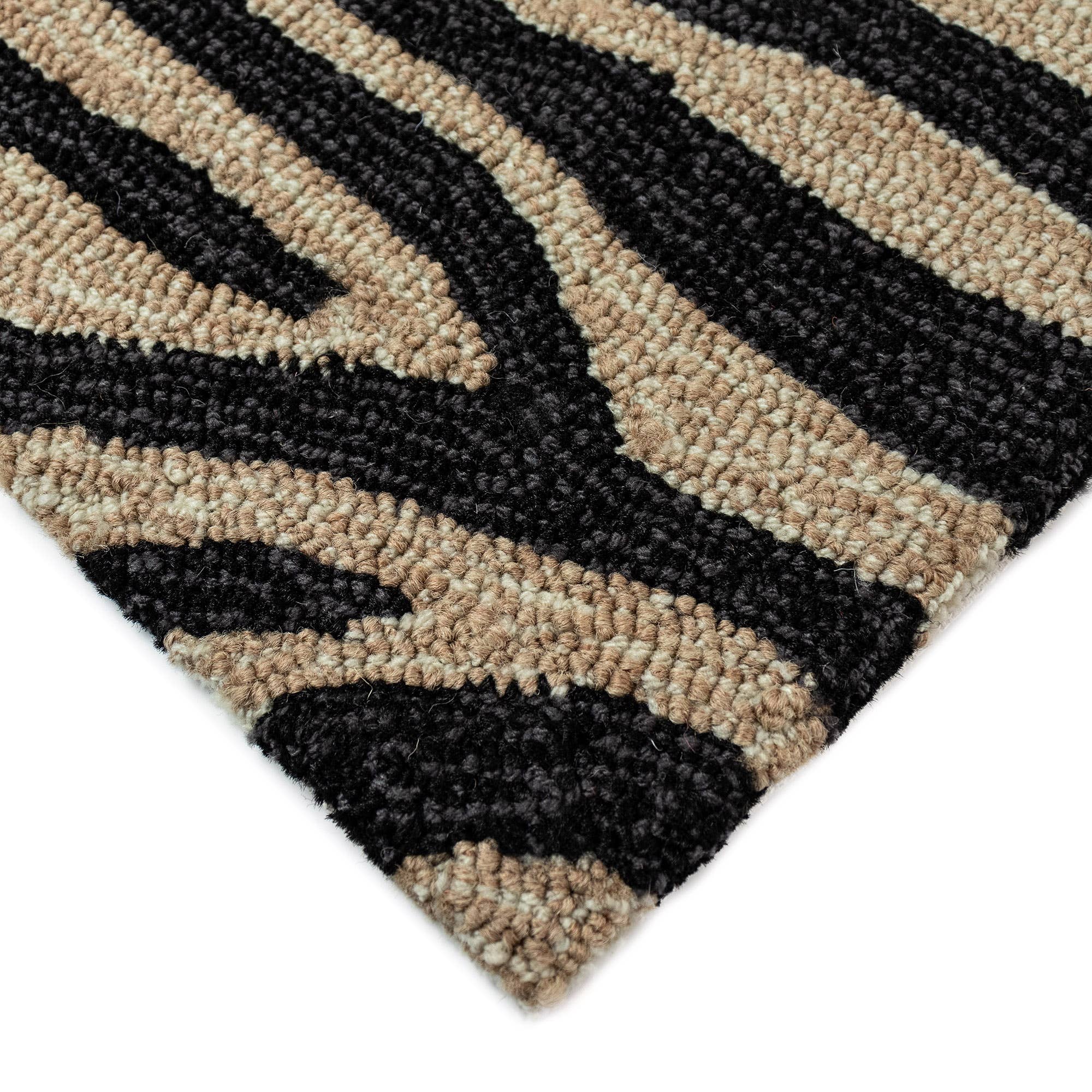 Liora Manne - Wholesale Area Rug - Ravella Zebra Indoor/Outdoor Rug2
