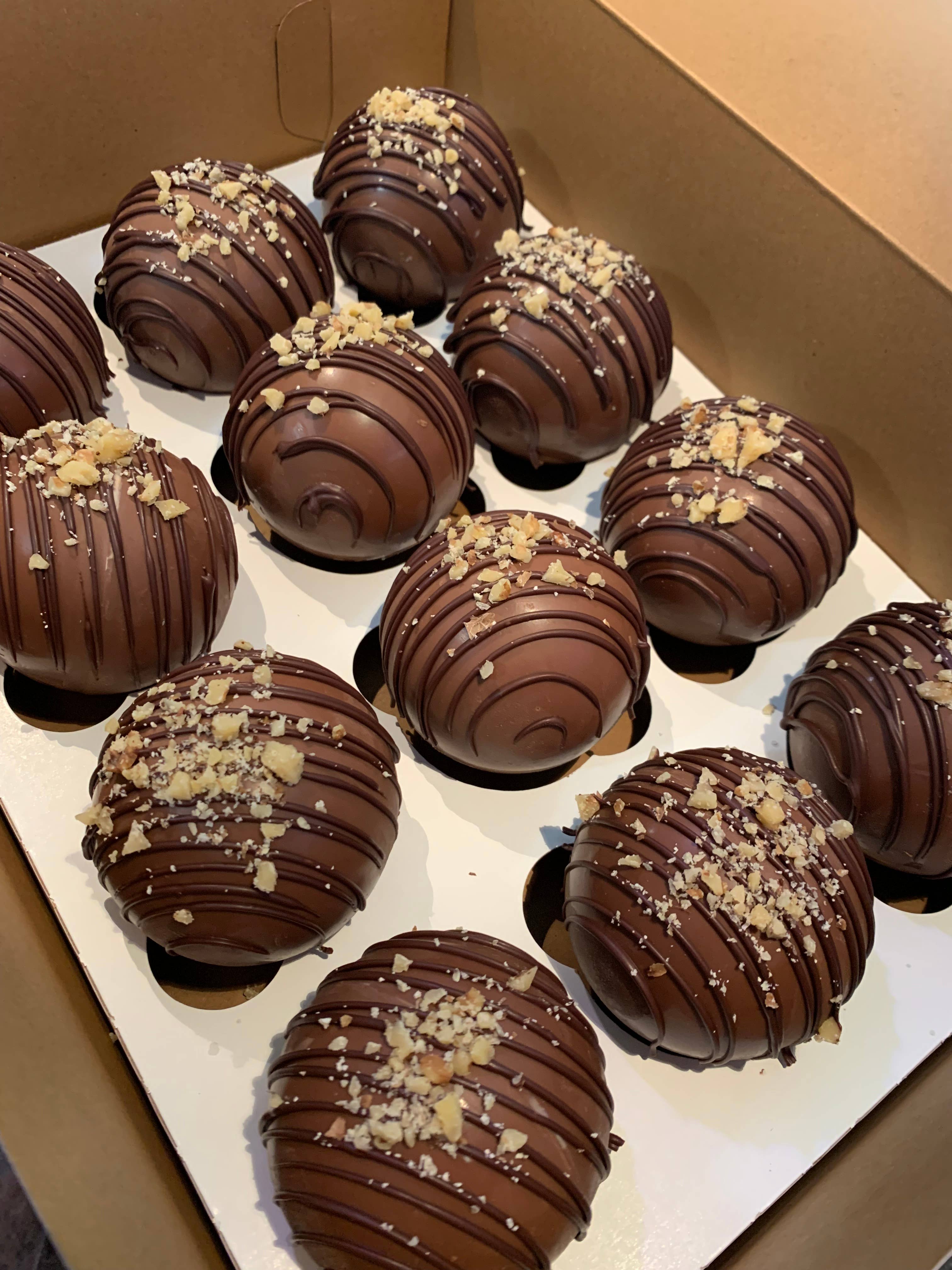 Frosted Cupcakery Bakery - Wholesale Hot Cocoa Mix/Kit - Smores Classic Milk Chocolate Hot Cocoa Ball1