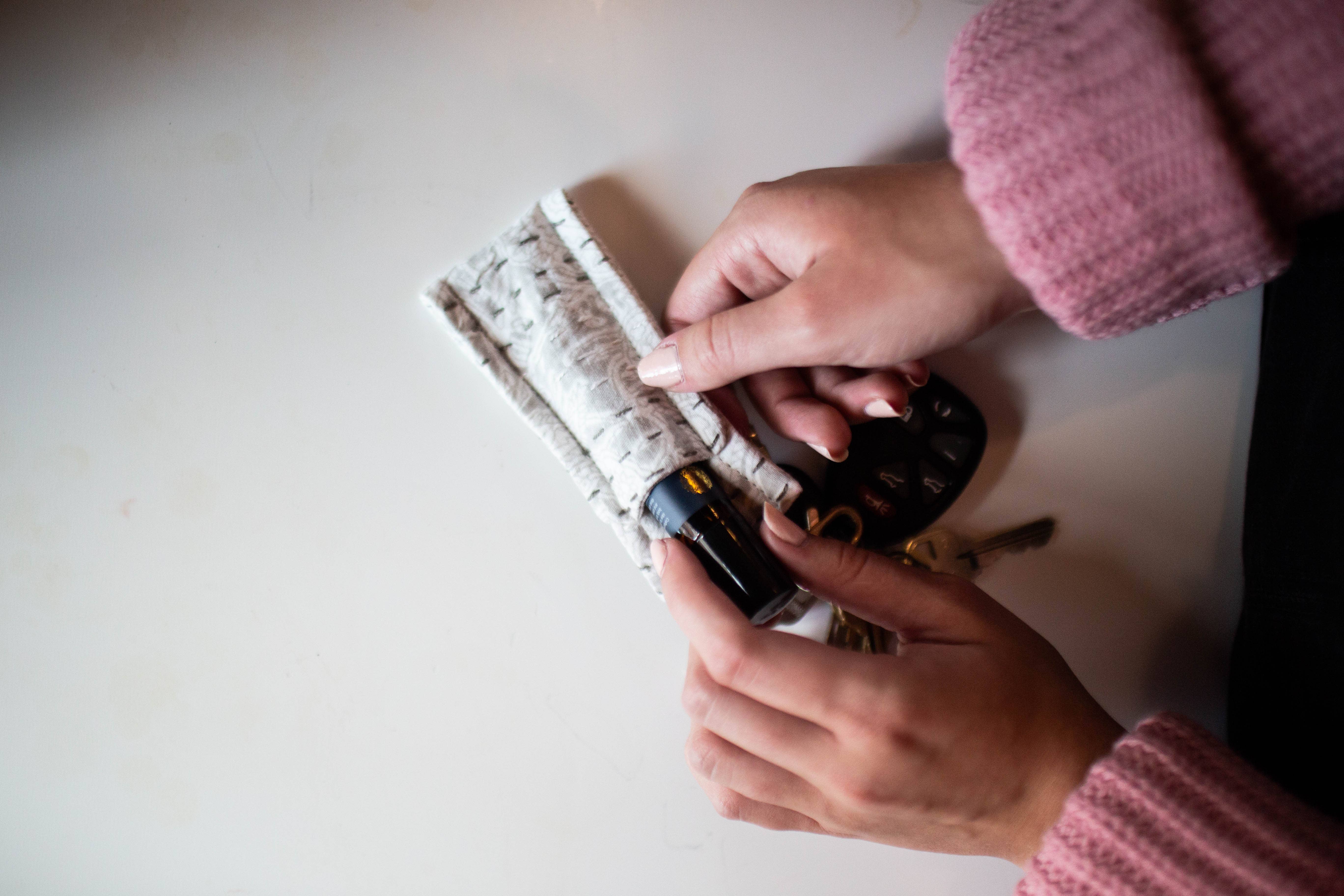 BOPS WHOLESALE - Wholesale Keychain - Women's - Emma India Keychain1