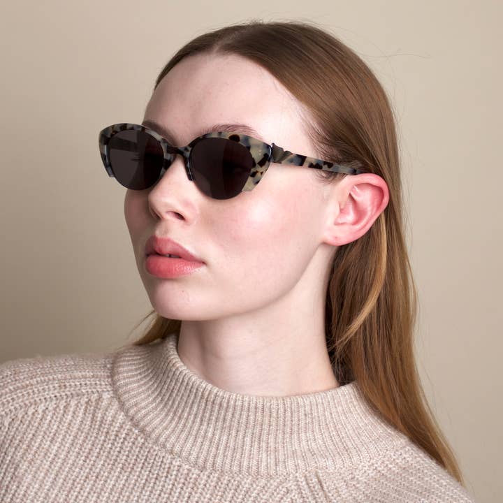 Fenna&Fei - Wholesale Sunglasses - Women's - New Fenna&Fei Sunglasses |The Butterfly Collection|