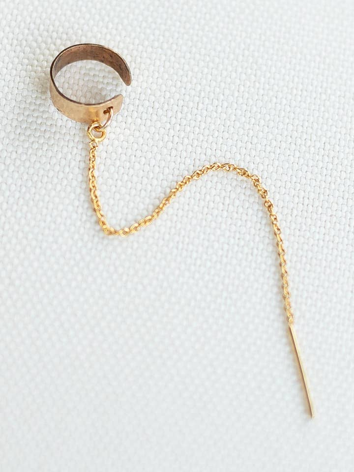 Manchette « Thread » Amore pour la vente par H E I R | R A L E I G H