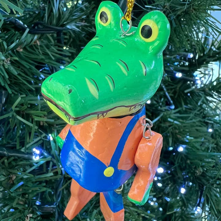 Salopette decorativa a coccodrillo arancione e blu dipinta a mano per la vendita all'ingrosso da parte di Erik & Mike