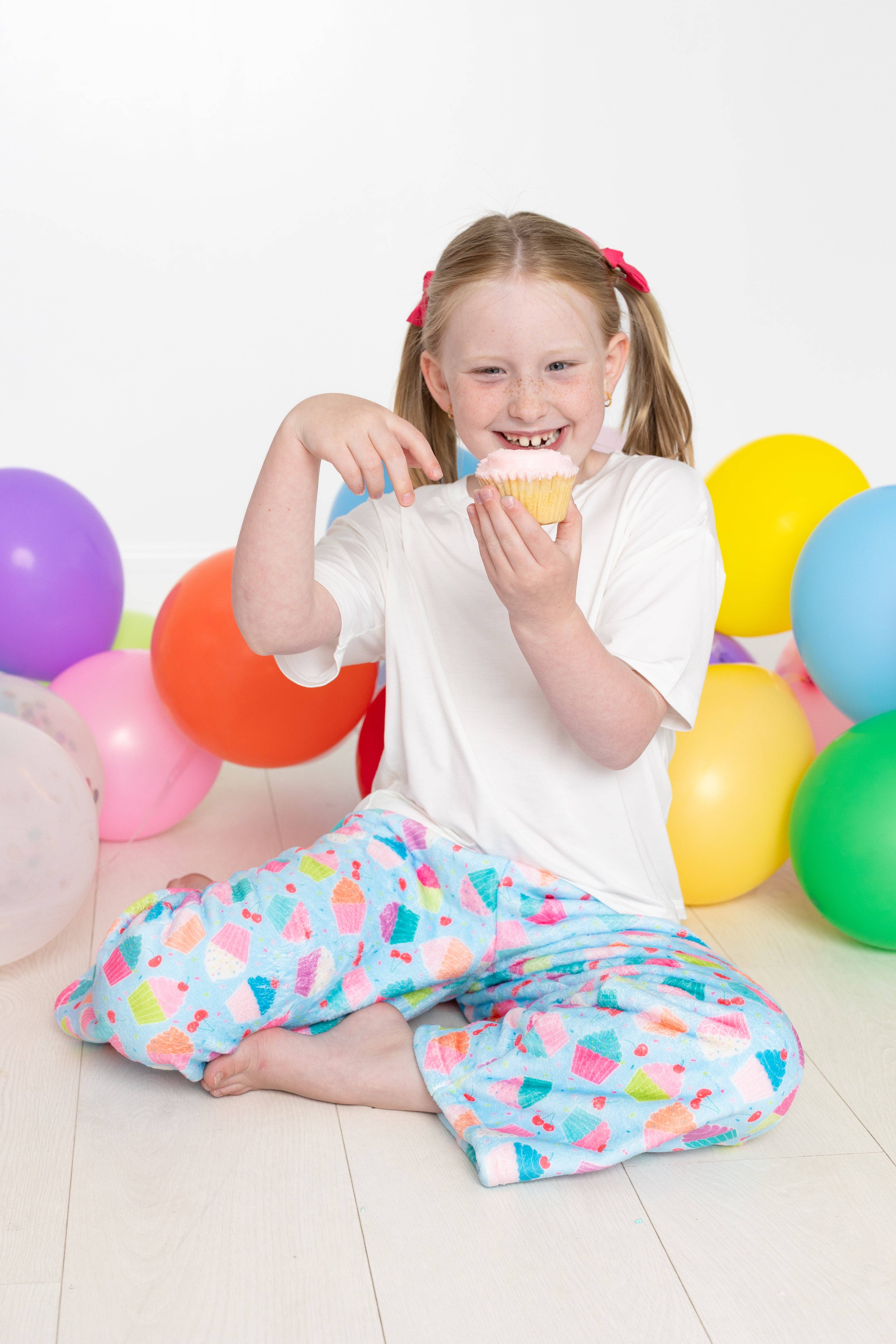 Macaron + Me - Wholesale Lounge Sweatpants/Joggers - Kids - Plush Pants - Cupcake1