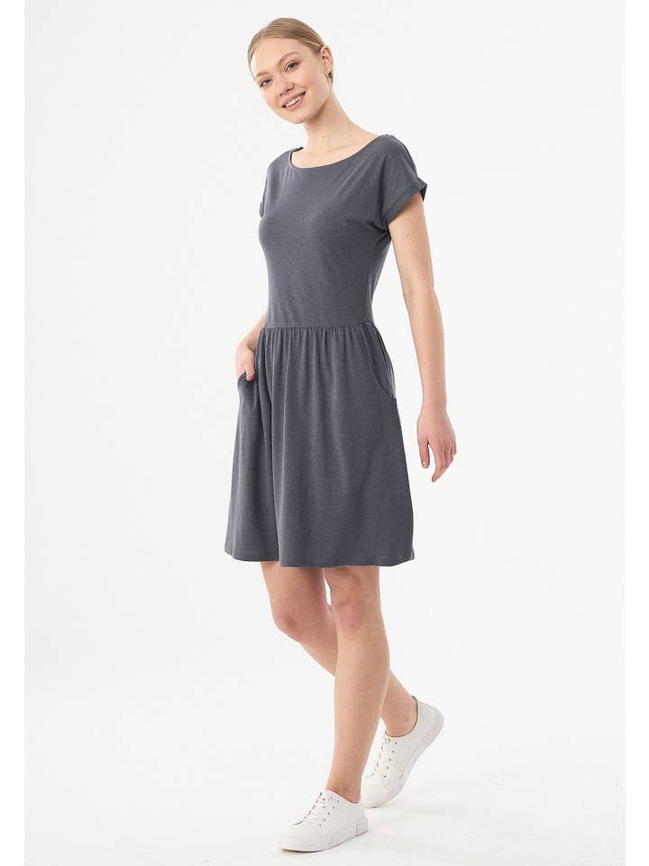 ORGANICATION - Wholesale Dress - Women's - Jerseykleid aus TENCEL™ Lyocell und Bio-Baumwolle1