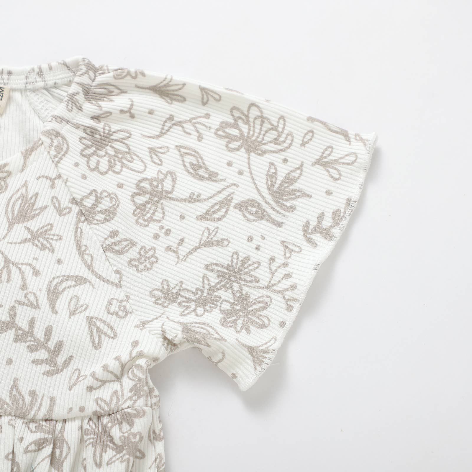 Almond Bud - Wholesale Top en broek set - Kinderen - De Kleine Elfjes Set | Geribd Bamboe Meisjes Set | Baby Peuter4