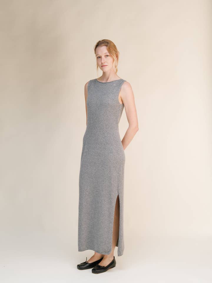Lèmme – Engroshandel Kjole - Dame – Cashmere Mix Bådudskæring Ærmeløs Kjole (3D-Strik)