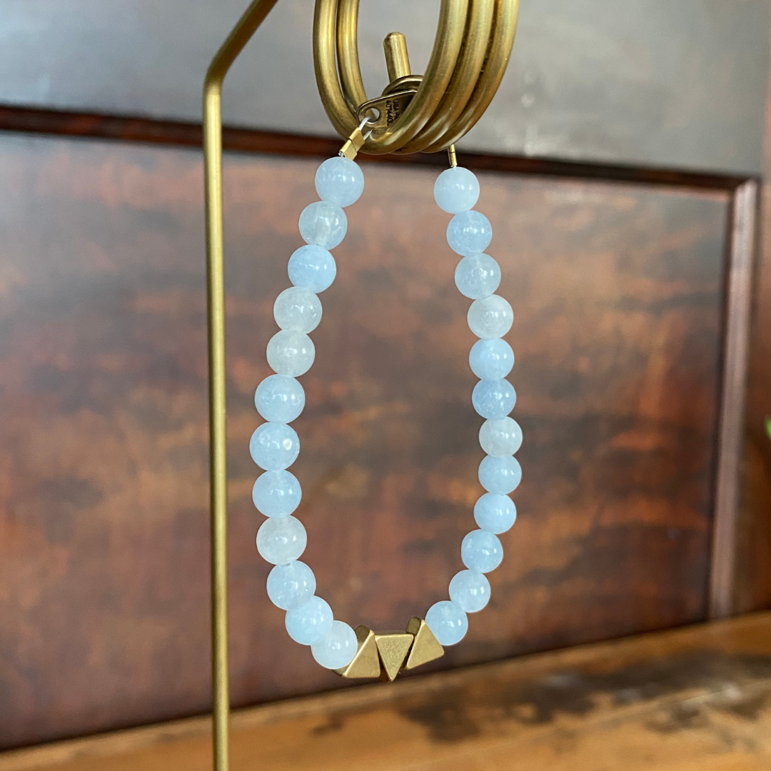 Seeds – Großhandel Perlenarmband – Duluth Armband | Halbedelsteinperlen | Dreiecke aus Messing24