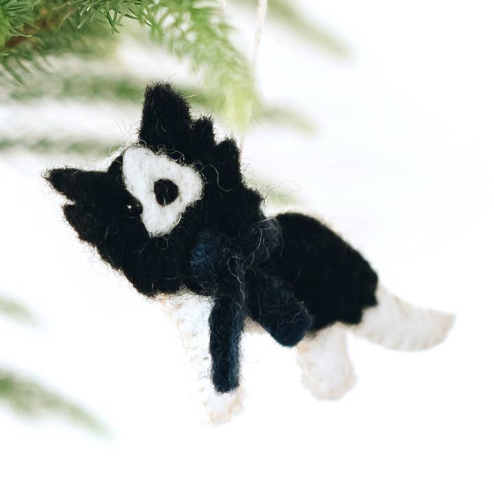 Hanging Ornament, Border Collie, 100% Wool, Handmade for wholesale by Everest Pet Supply & Gifts