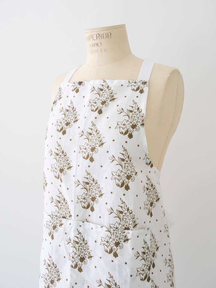Keepsake JarLinen Adult Bistro Apron in Vintage Transferware for wholesale by Heirloomed Collection