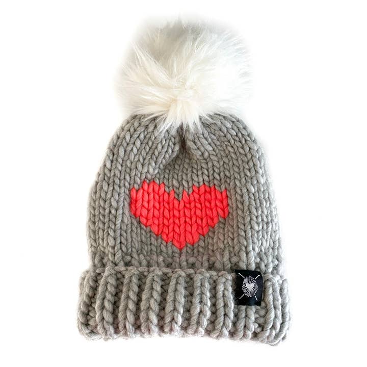 Gorro de lujo con pompones Big Heart en plata y naranja neón para venta al por mayor de Nickichicki