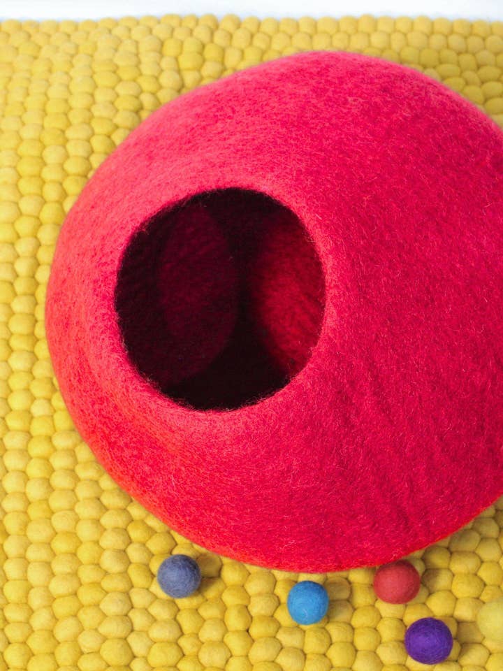 Hand-Felted Wool Cat Cave: Crimson Red Round Cocoon Pet Bed for wholesale by Woollyfelt