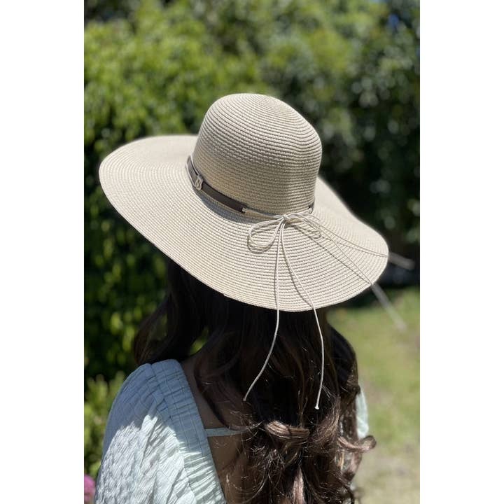 Queens INC - Wholesale Straw Hat - Women's - Floppy Straw Sun Hat WIth Strap