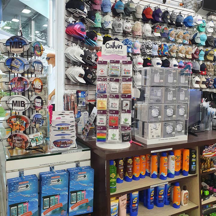 CALLVIN - Wholesale Retailer Display - Paper & Novelty - 2 sided counter display - 300 pcs for US MARKET ONLY