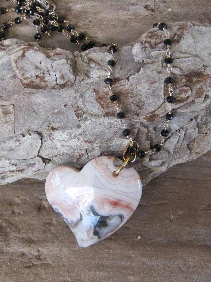 Brazilian Lace Agate Heart "Love Forever" for wholesale by SIBYLLADELPHICA