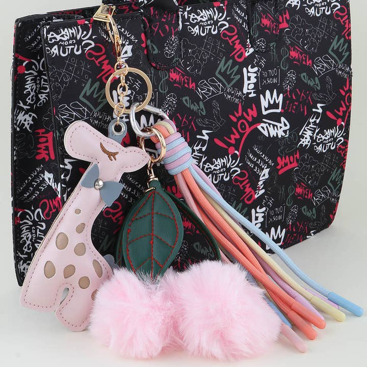 Charmante Giraffen-Quasten-Taschenanhänger für den Großhandel von 3AM BY H&D ACCESSORIES