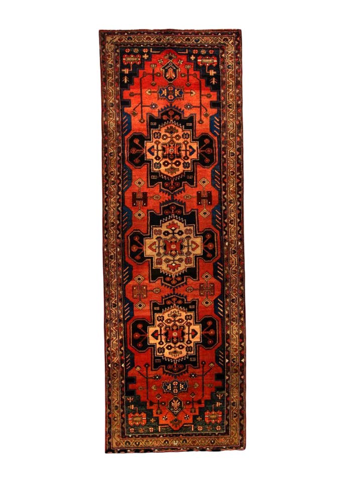 Tapis de couloir persan Hamadan | 3' 6” x 9' 8" pour la vente par Rug the Rock