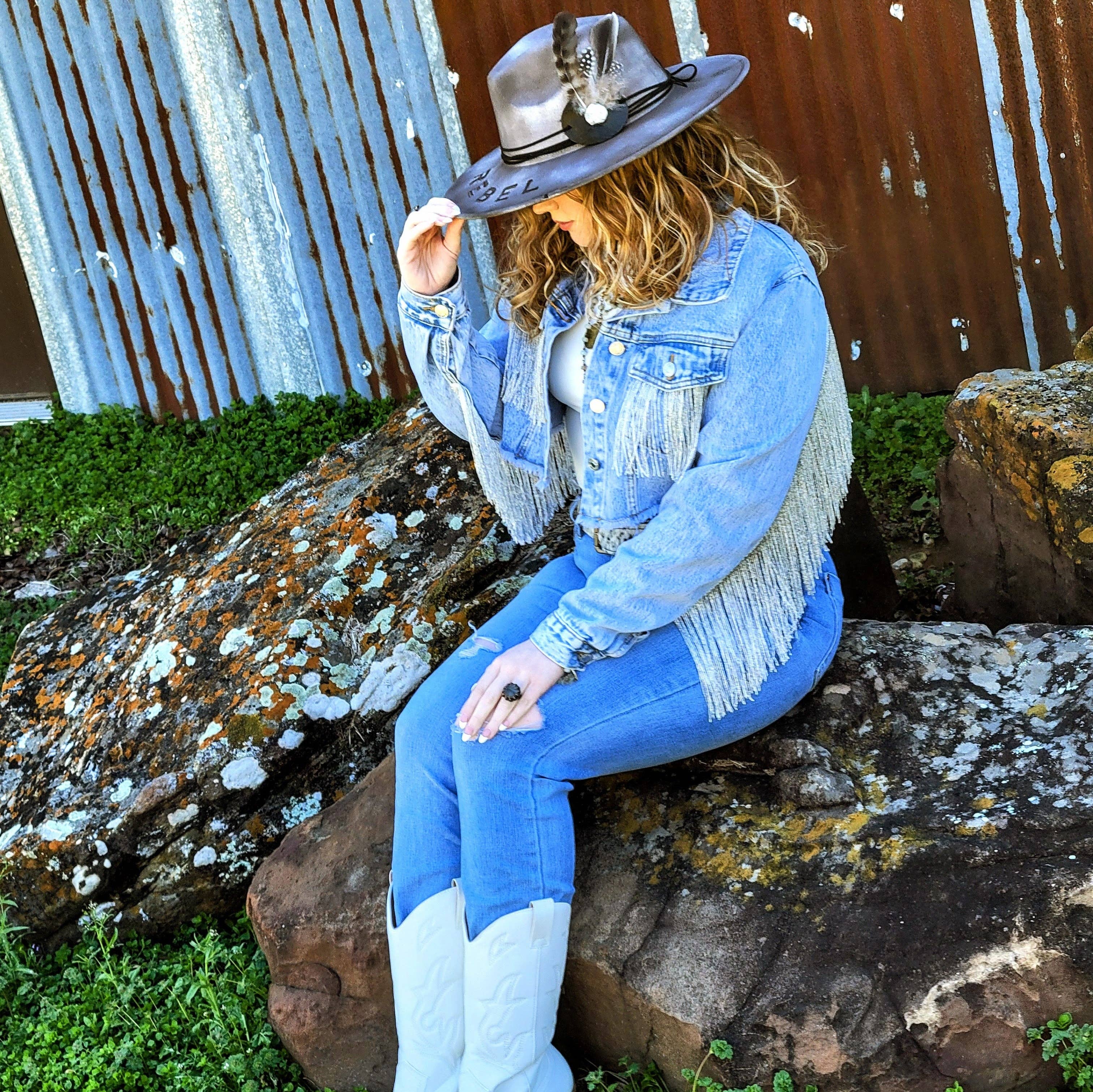 The Jewelry Junkie - Wholesale Cocktail/Statement Ring - Genuine Labradorite Ring set in Antique Copper 012x6