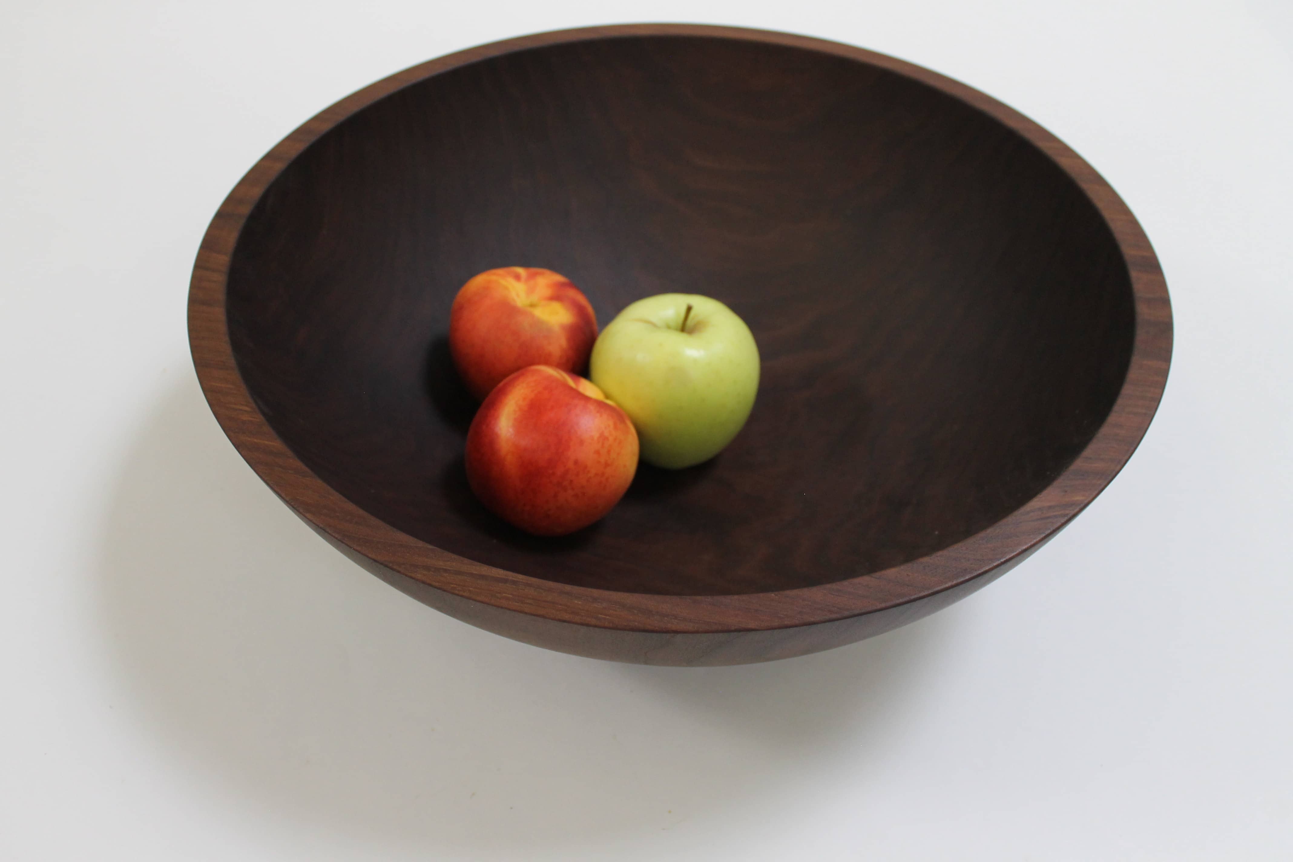 Holland Bowl Mill - Vente Assiettes/plats/bols de décoration - Noyer américain - Bol de 17 po/finition huilée2