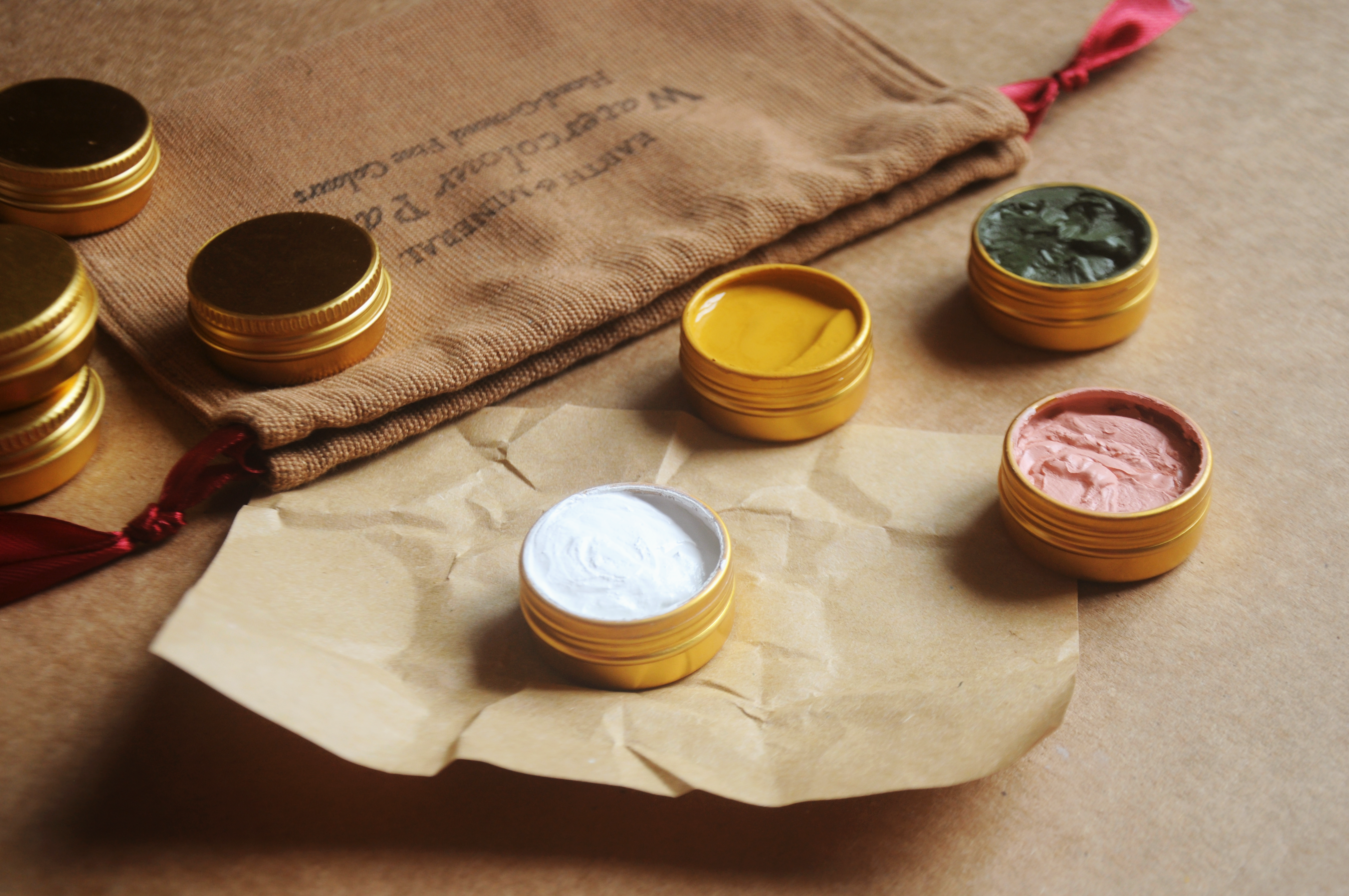 Smilogy Kids Ltd - Wholesale Watercolour paint - Kids' Natural Earth & Mineral Watercolour Paint Set 5