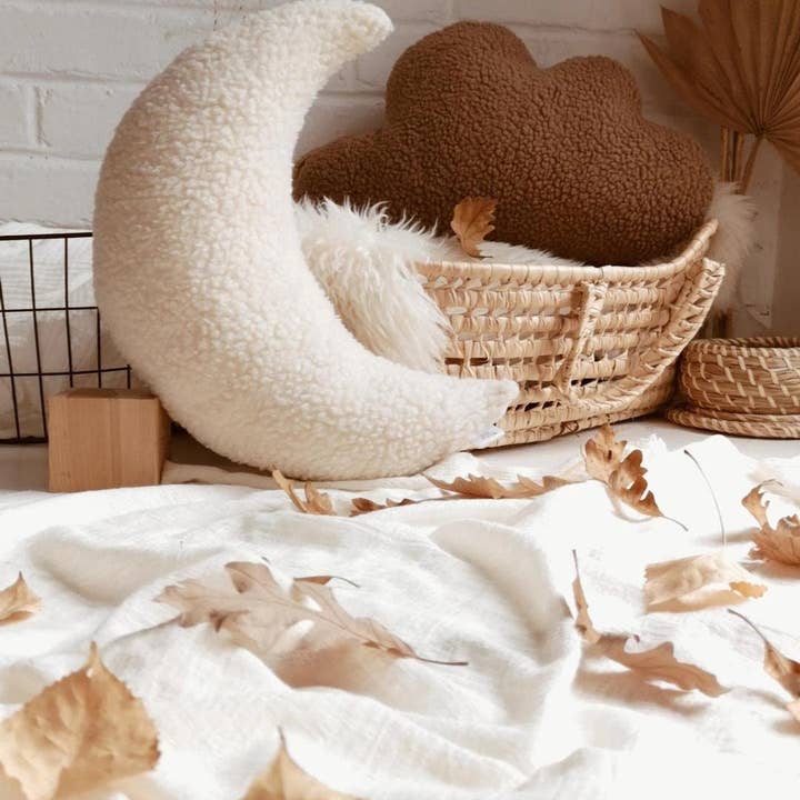 The Butter Flying - Wholesale Pillow/Cushion - Kids & Baby - Star-shaped sherpa cushion - 5 color choices6