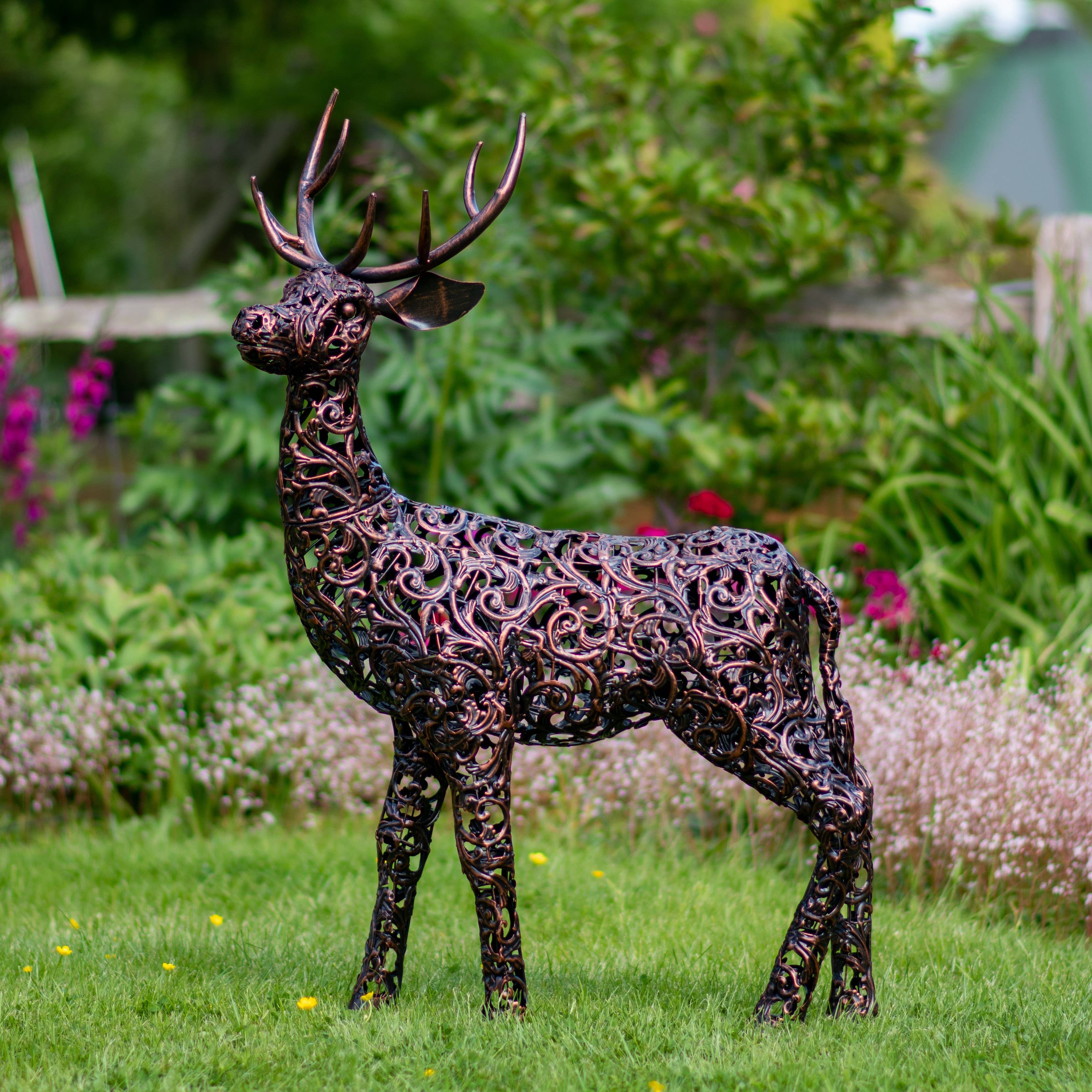 CREEKWOOD GARDEN AND GIFT LTD - Wholesale Sculpture - Bronze Deer Sculpture0