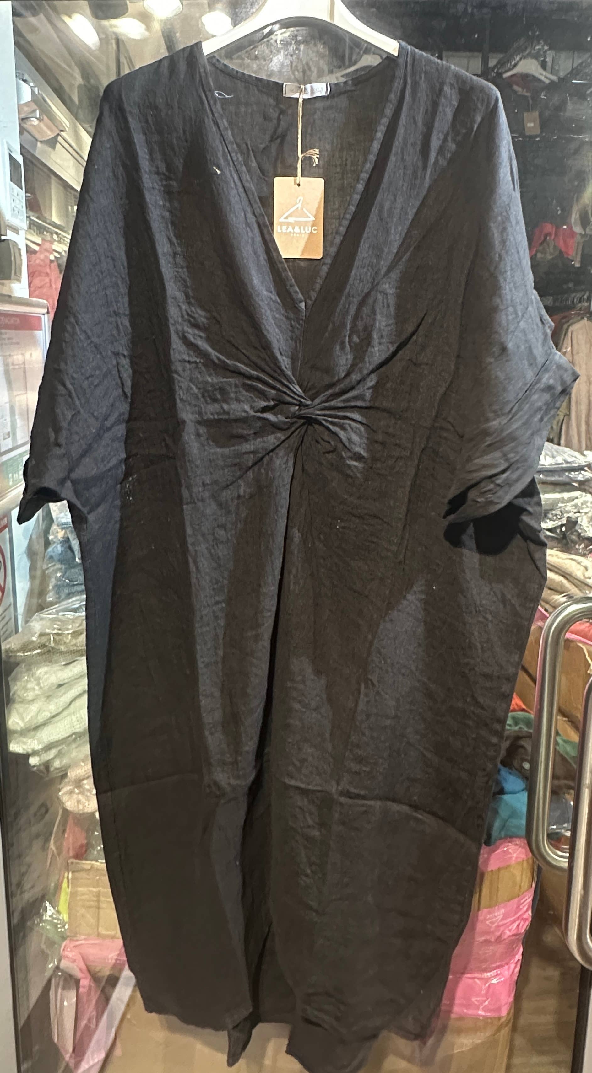 Lea & Luc - Grandes Tailles - Wholesale Dress - Women's - Plus size linen dress V neckline SKU 790914