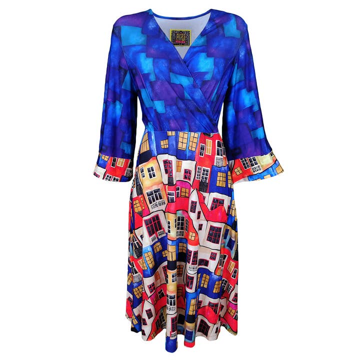 Robe Midi Portefeuille avec Imprimé Coloré de Ville & Collier en Feutre pour la vente par Lalipop Design